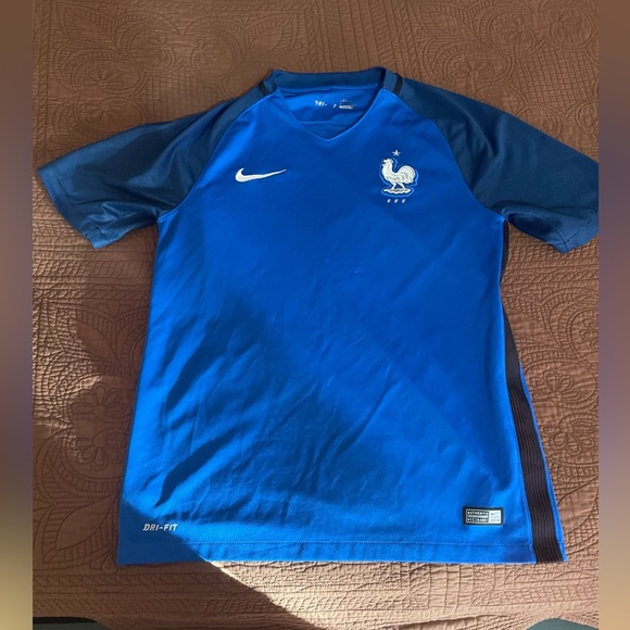 Soccer jerseys - Picture 1 of 6